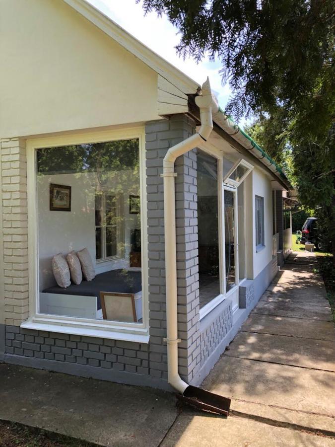 Retro Haz Pension Balatonszabadi Fürdőtelep Buitenkant foto